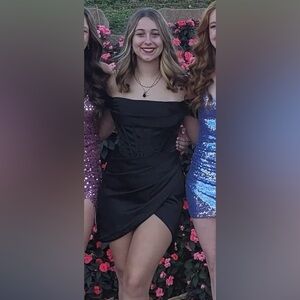 Nox Anabel Black dress size 8